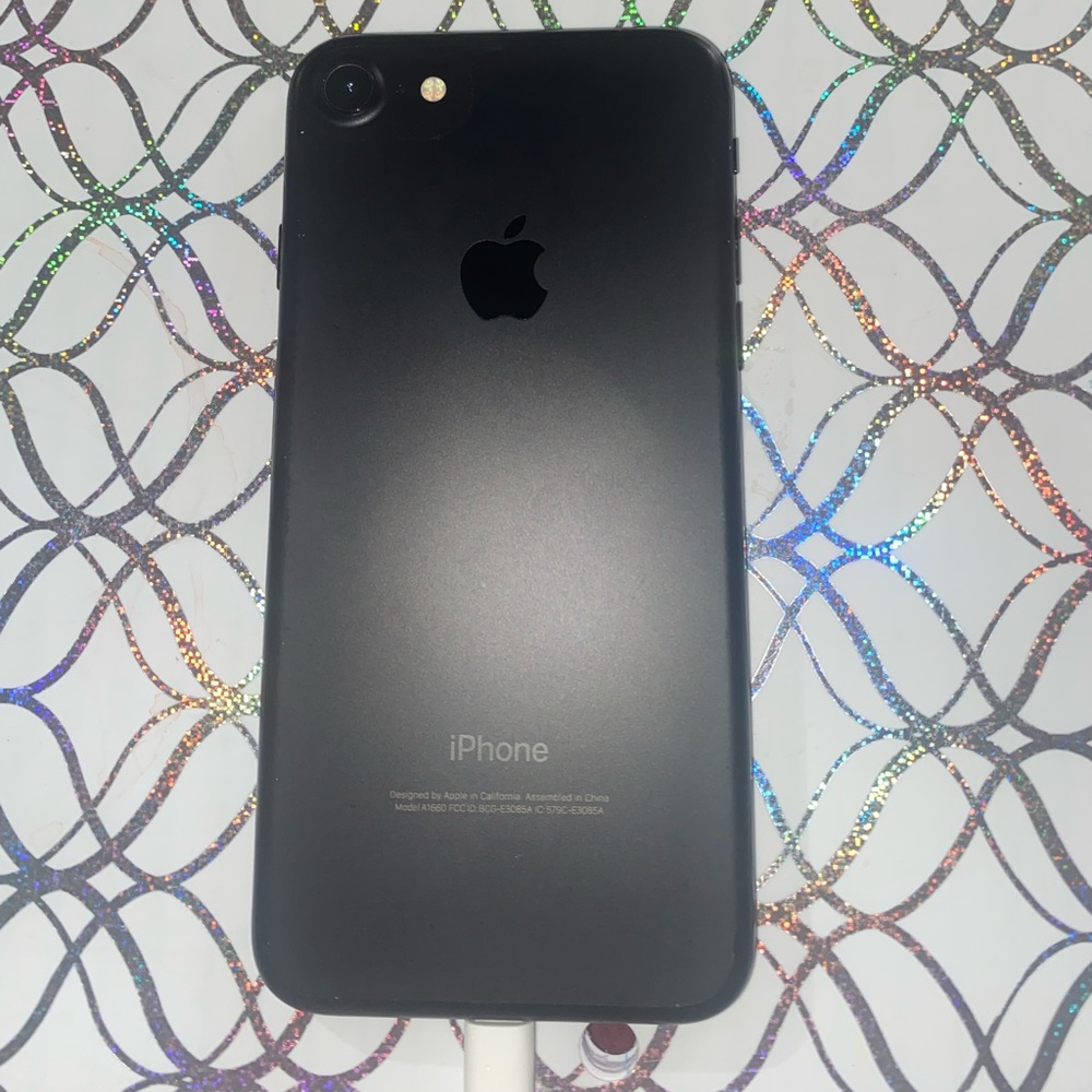 iphone 7 - Picture 2 of 7